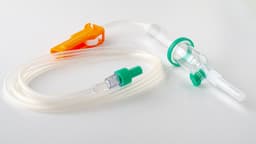 Intrafix® SafeSet-Equipo para infusão gravitacional de soluções parenterais com tecnologia AirStop & PrimeStop